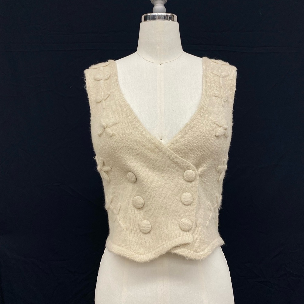 Knit sweater vest flower detail Zara size S